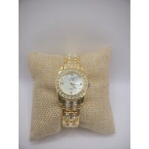 Vintage Elizabeth Taylor Wristwatch Watch Gold Tone White Crystals Jewelry